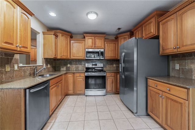 48 Sherlock Drive, Bella Vista, AR 72715