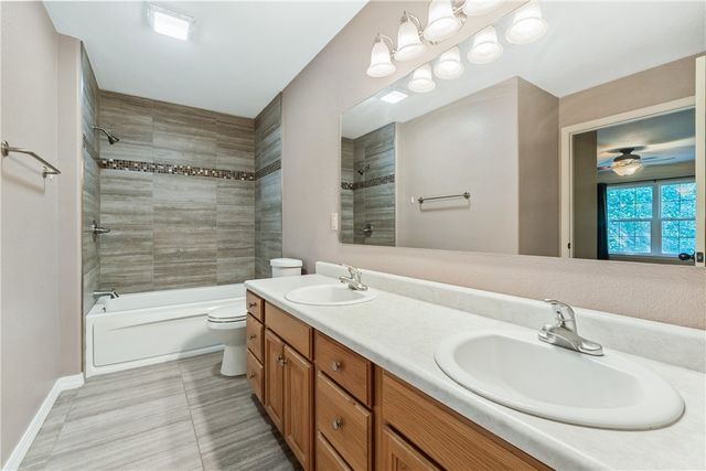 48 Sherlock Drive, Bella Vista, AR 72715