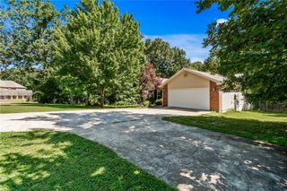 48 Sherlock Drive, Bella Vista, AR 72715
