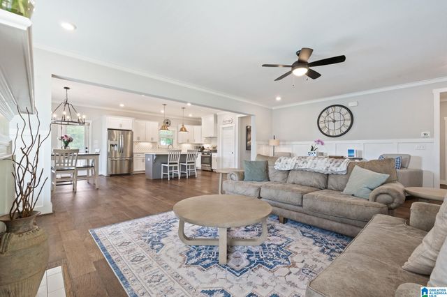 2037 ADAMS RIDGE DRIVE, Chelsea, AL 35043