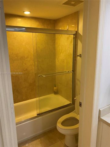 6917 Collins Ave 426, Miami Beach, FL 33141