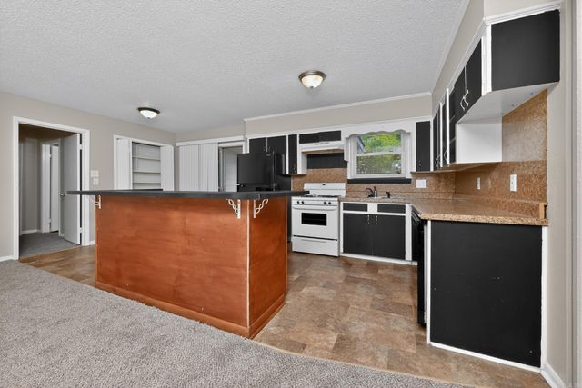 32 Oakview Drive, North Little Rock, AR 72118