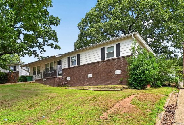 32 Oakview Drive, North Little Rock, AR 72118