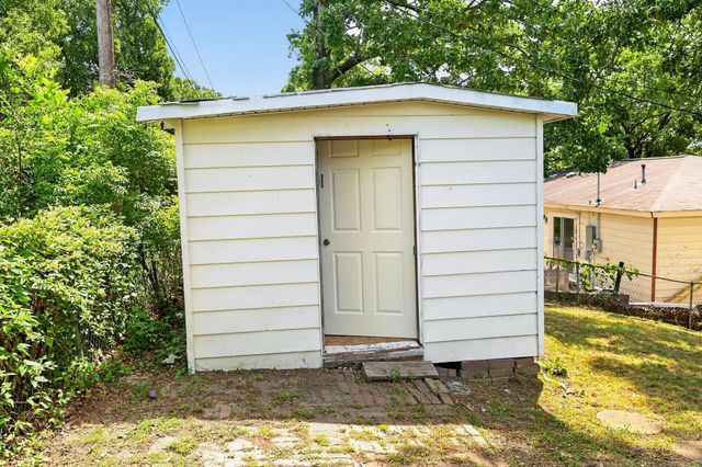 32 Oakview Drive, North Little Rock, AR 72118
