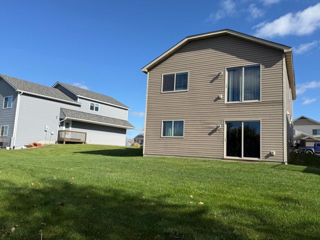 1011 Alexander Court, Montrose, MN 55363