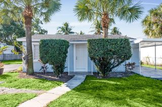 3800 N 10th Avenue N, Palm Springs, FL 33461