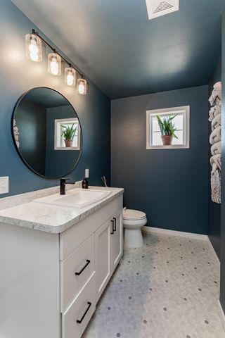 2550 65th Avenue S, Fargo, ND 58104