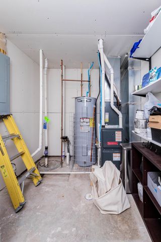 2550 65th Avenue S, Fargo, ND 58104