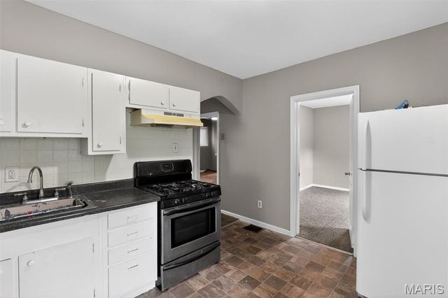 2313 Elco Avenue, St Louis, MO 63114