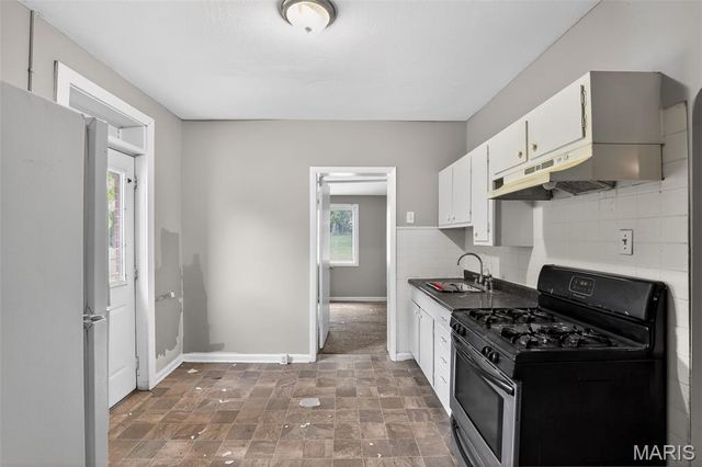 2313 Elco Avenue, St Louis, MO 63114