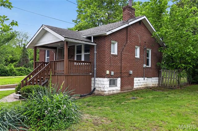 2313 Elco Avenue, St Louis, MO 63114