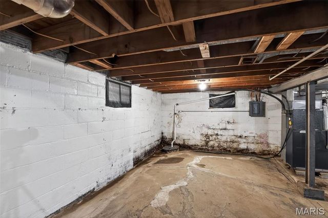 2313 Elco Avenue, St Louis, MO 63114