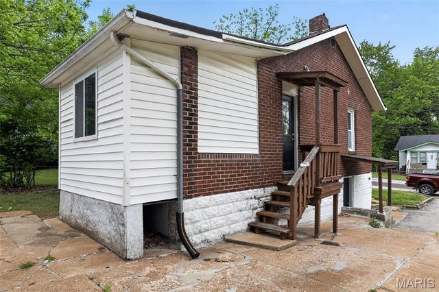2313 Elco Avenue, St Louis, MO 63114