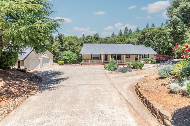 14110 Steven Ln, Pine Grove, CA 95665