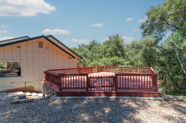 14110 Steven Ln, Pine Grove, CA 95665