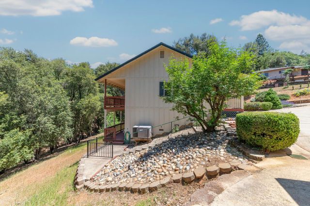 14110 Steven Ln, Pine Grove, CA 95665