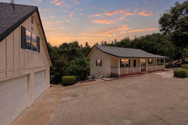 14110 Steven Ln, Pine Grove, CA 95665