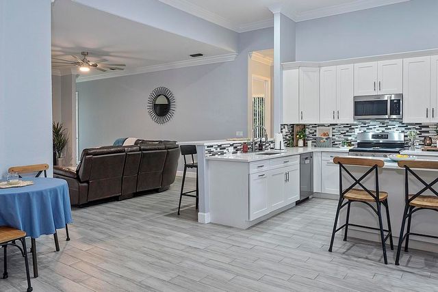 5734 NW 50th Drive, Coral Springs, FL 33067