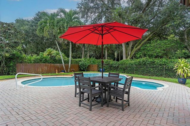 5734 NW 50th Drive, Coral Springs, FL 33067