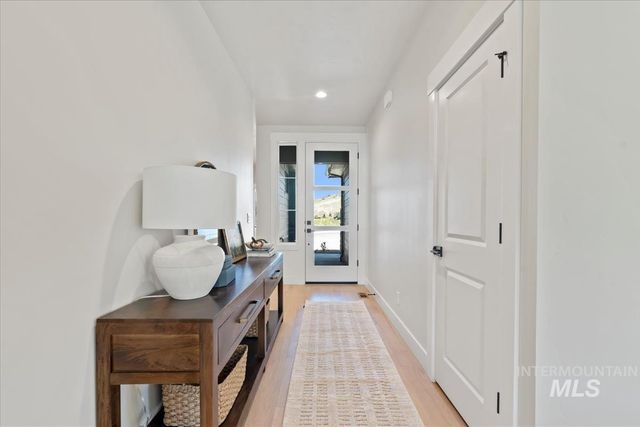 2206 E Rodeo St., Kuna, ID 83634