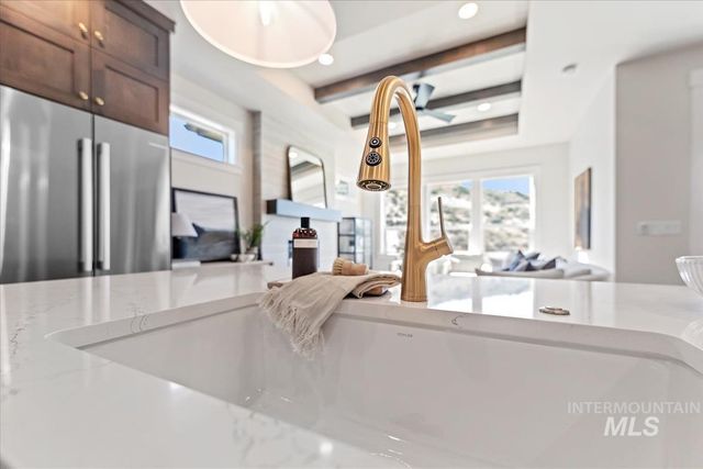 2206 E Rodeo St., Kuna, ID 83634