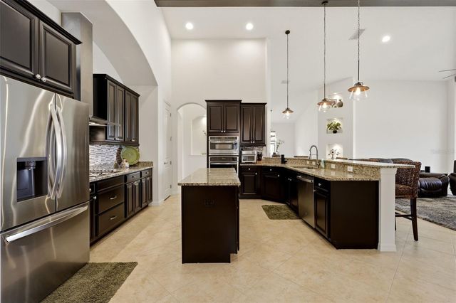 534 CHANTILLY TRAIL, Bradenton, FL 34212