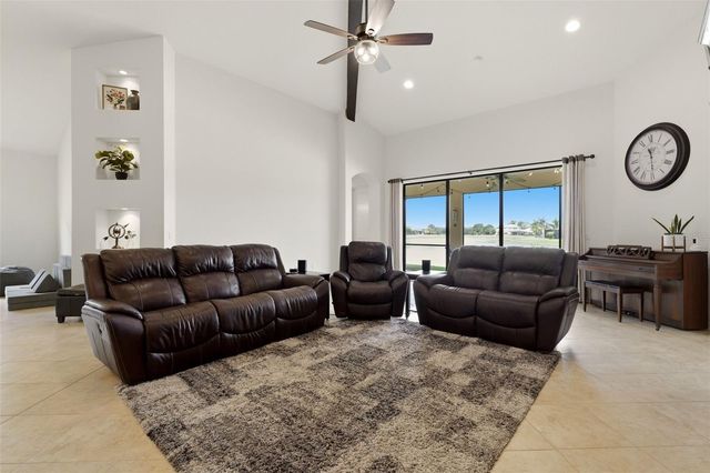 534 CHANTILLY TRAIL, Bradenton, FL 34212