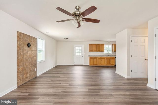 1229 BORDEN RD, Bumpass, VA 23024