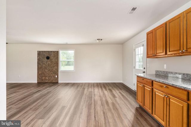 1229 BORDEN RD, Bumpass, VA 23024