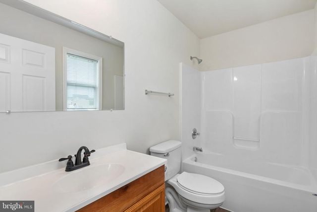 1229 BORDEN RD, Bumpass, VA 23024