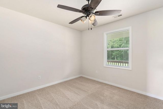 1229 BORDEN RD, Bumpass, VA 23024