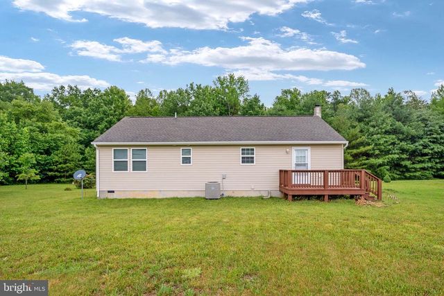 1229 BORDEN RD, Bumpass, VA 23024