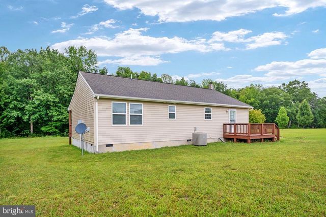 1229 BORDEN RD, Bumpass, VA 23024