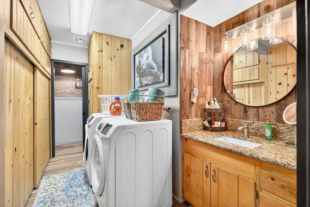 53570 Idyllbrook Drive, Idyllwild, CA 92549