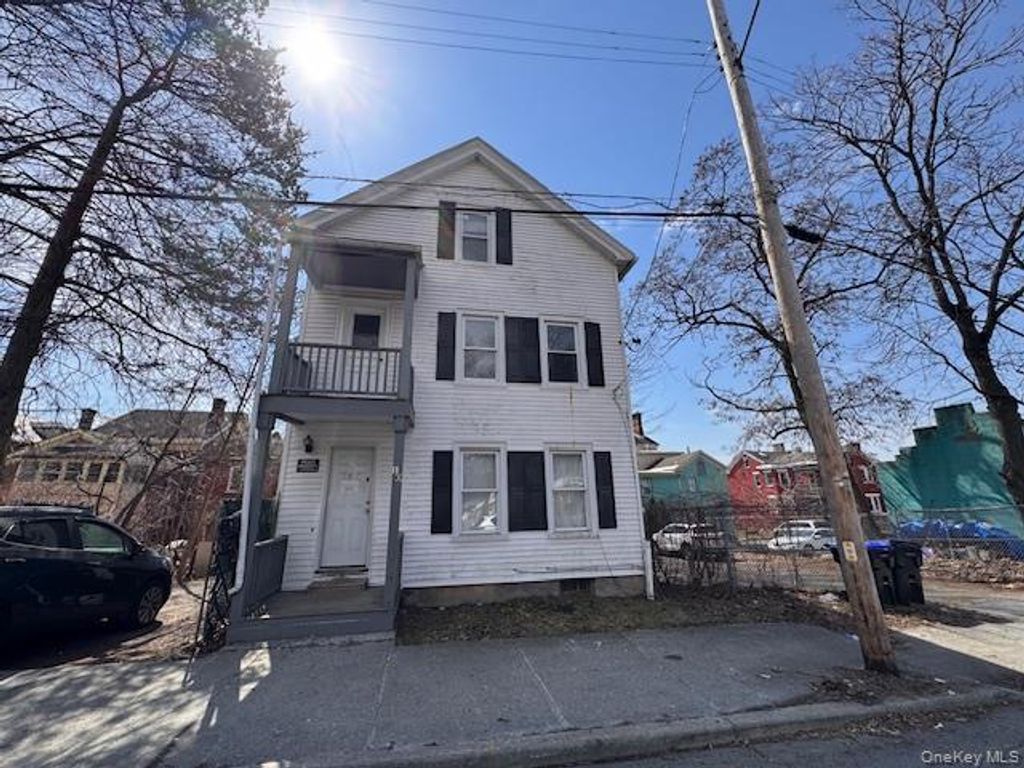 10 Charles Street, Poughkeepsie, NY 12601