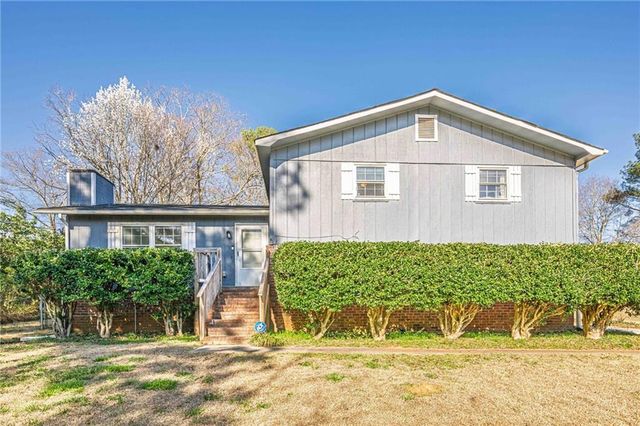 3006 Deshong Drive, Stone Mountain, GA 30087