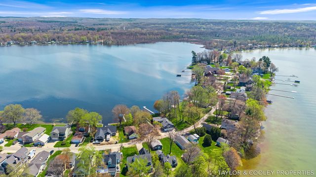 3185 Elmwood Beach Road, Middleville, MI 49333