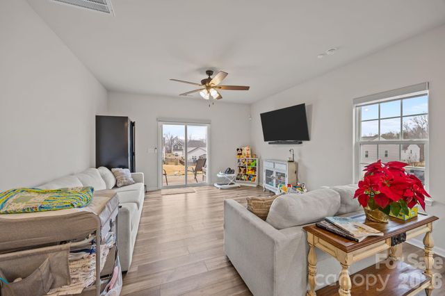 191 Eden Avenue, Mooresville, NC 28115