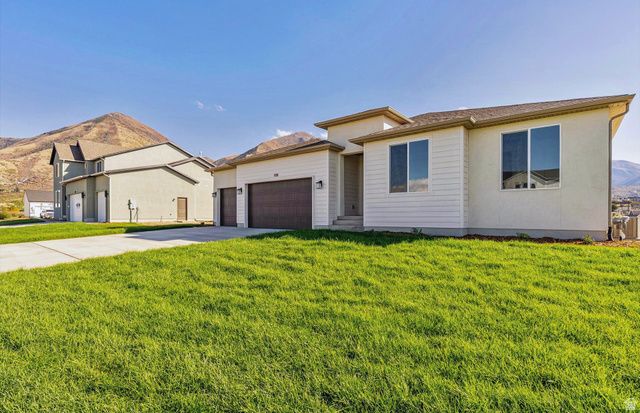 1018 E 250 S, Salem, UT 84653