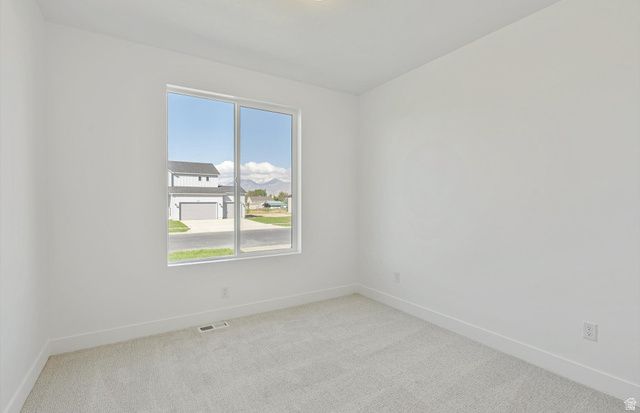 1018 E 250 S, Salem, UT 84653