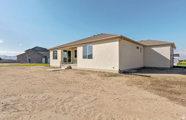 1018 E 250 S, Salem, UT 84653