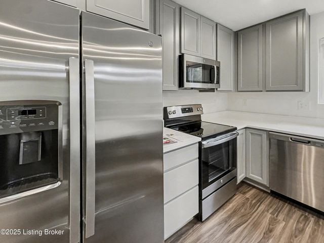 147 Blue Ridge Cir, Mt Washington, KY 40047