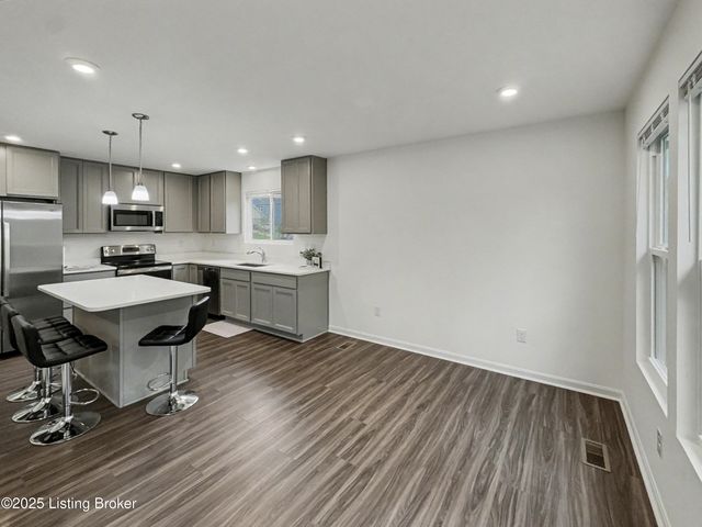 147 Blue Ridge Cir, Mt Washington, KY 40047