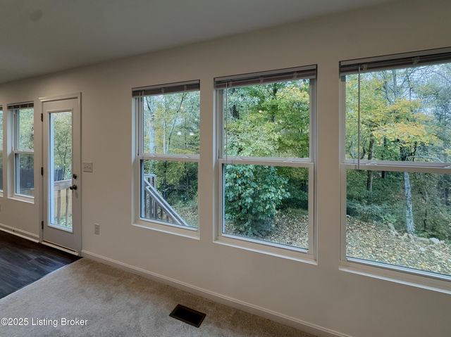 147 Blue Ridge Cir, Mt Washington, KY 40047