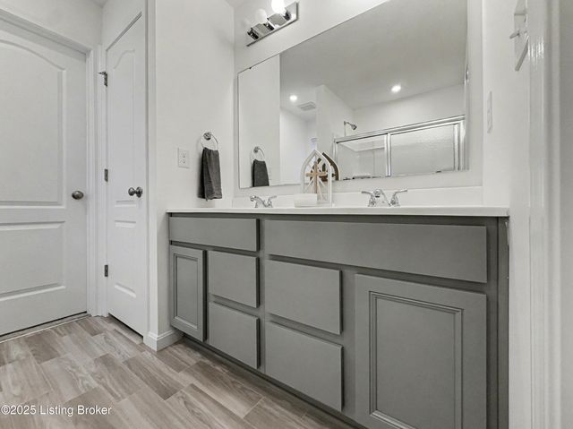 147 Blue Ridge Cir, Mt Washington, KY 40047