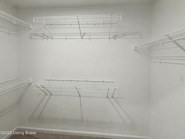 147 Blue Ridge Cir, Mt Washington, KY 40047