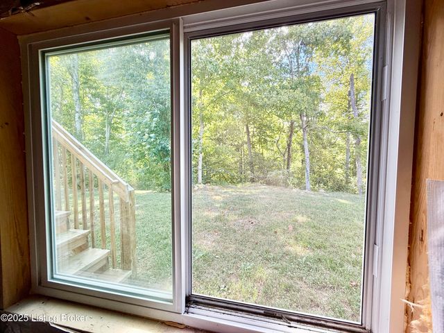 147 Blue Ridge Cir, Mt Washington, KY 40047