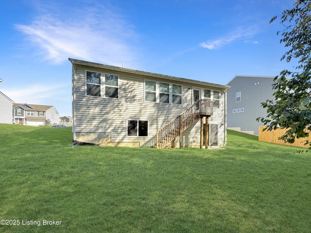 147 Blue Ridge Cir, Mt Washington, KY 40047