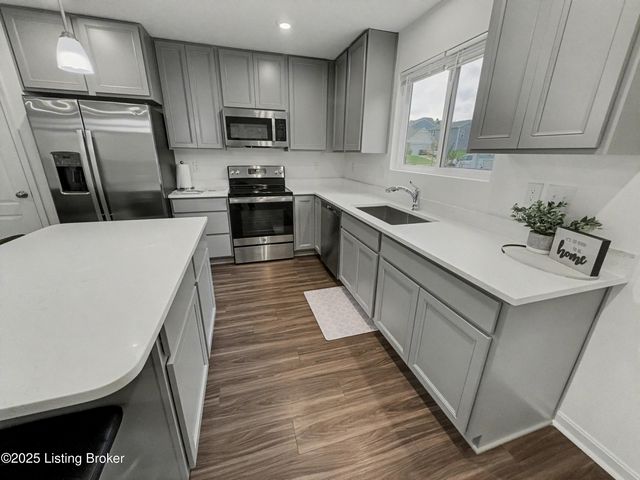 147 Blue Ridge Cir, Mt Washington, KY 40047