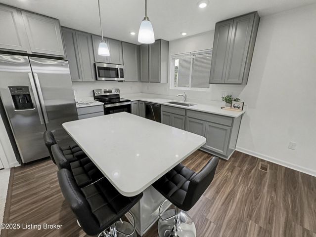 147 Blue Ridge Cir, Mt Washington, KY 40047